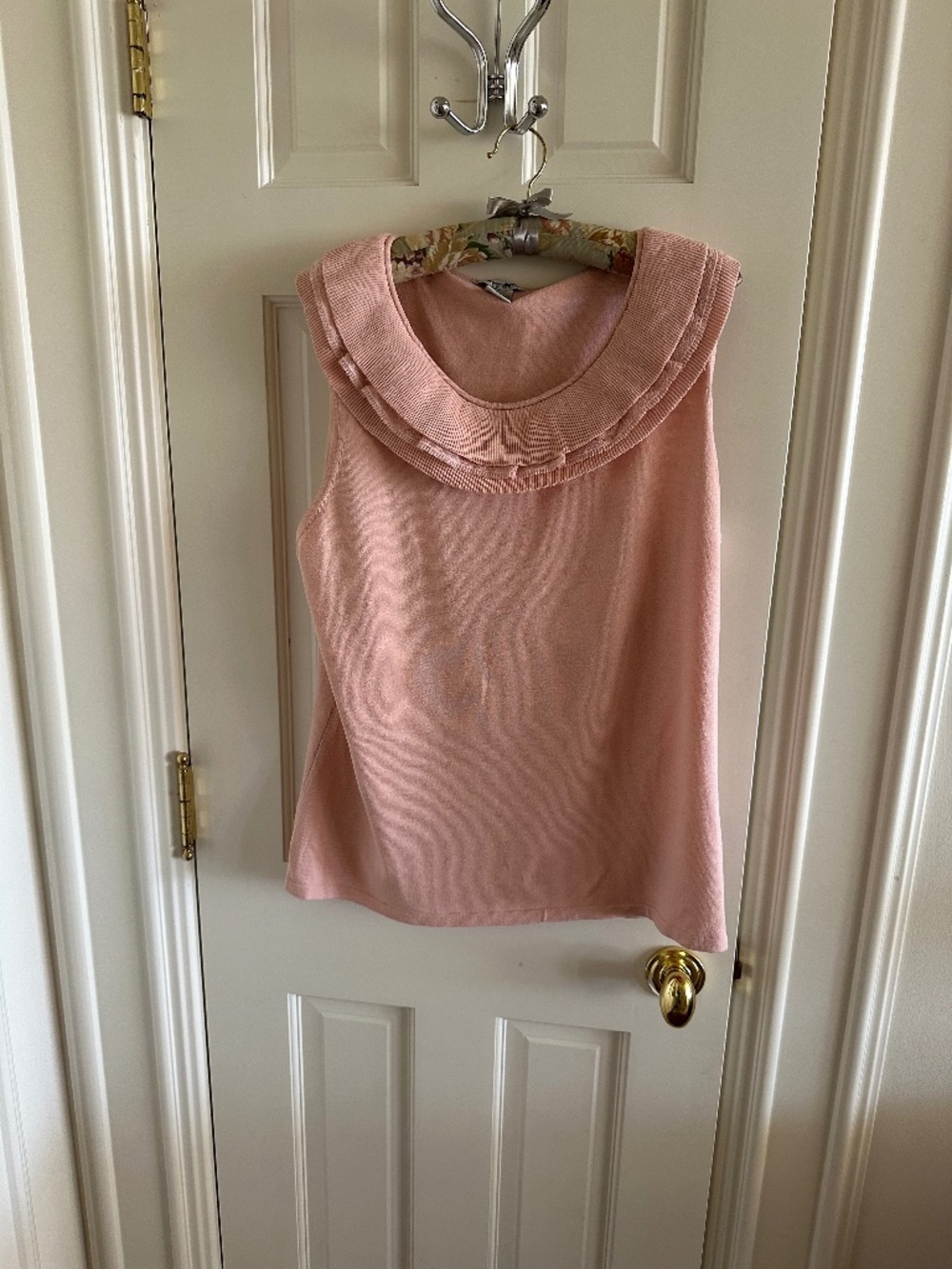 NYGARD COLLECTION PINK(RUFFLED AND LACE) SLEEVELESS TOP-XL/NWOT